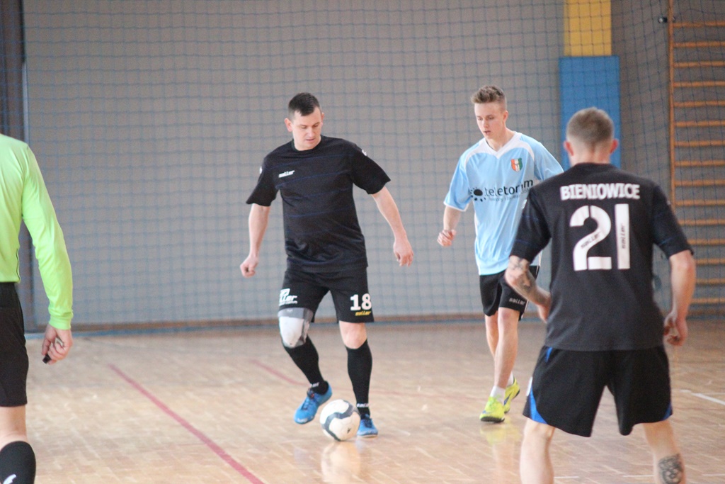 Piłkarski puchar wójta gminy Kunice pojechał do Roztoki