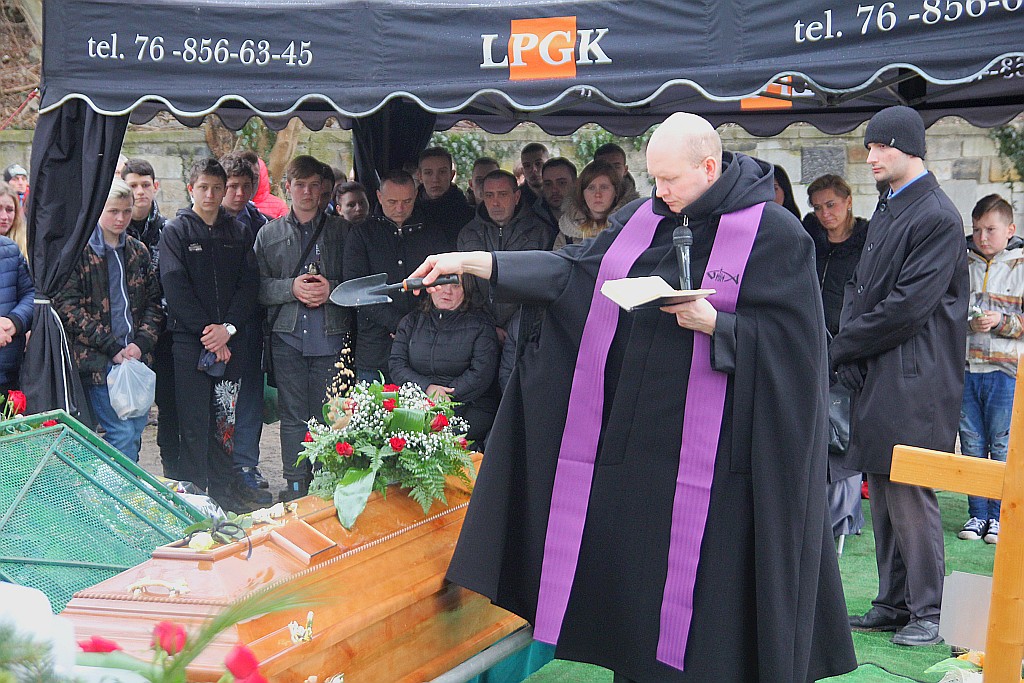 Pogrzeb Andrzeja Hodany. Cenionego trenera żegnały tłumy