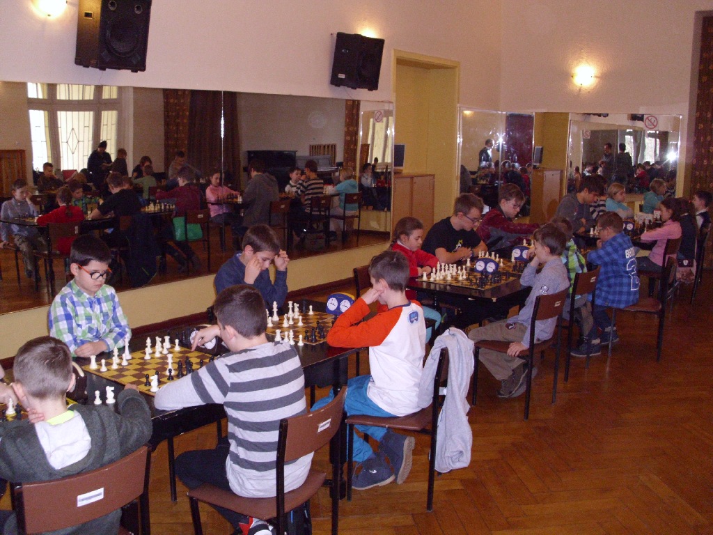 Zimowa edycja szachowego turnieju 4 Pory Roku w MCK
