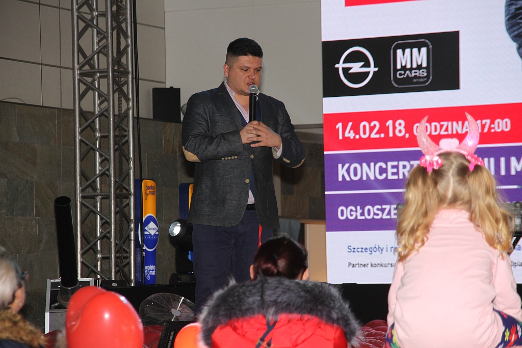Zespół Piękni i Młodzi zagrał zakochanym w Galerii Piastów