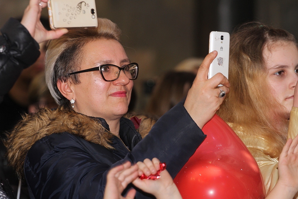Zespół Piękni i Młodzi zagrał zakochanym w Galerii Piastów