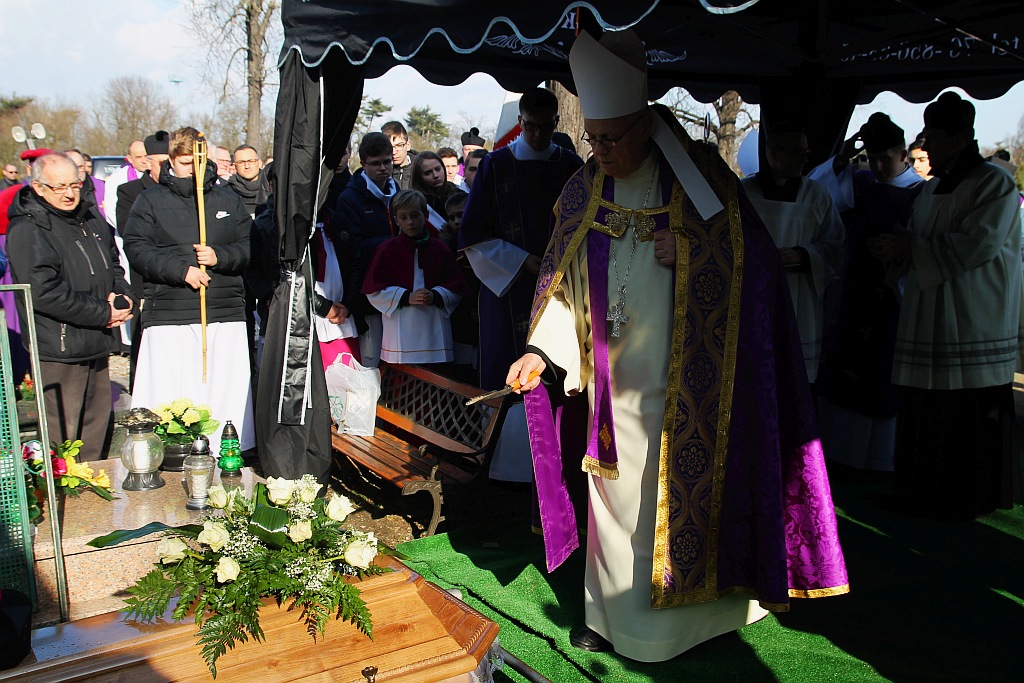Tłumy pożegnały księdza prałata Aleksandra Stankiewicza
