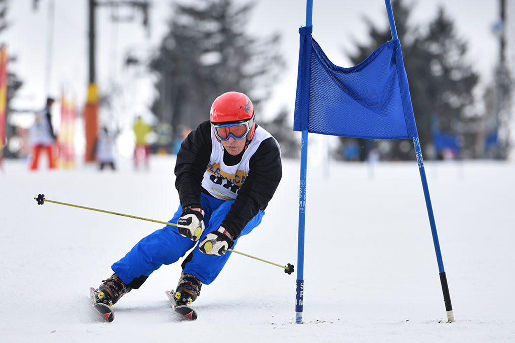 Legnicki slalom gigant na Łysej Górze w Dziwiszowie