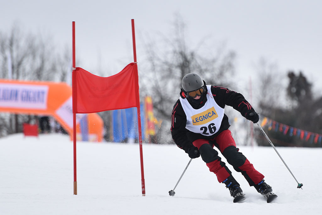 Legnicki slalom gigant na Łysej Górze w Dziwiszowie