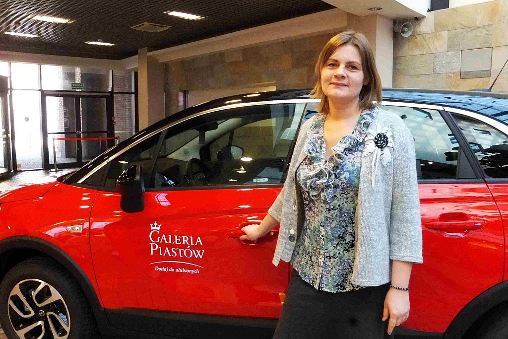 Joanna Kaczmarek odebrała kluczyki do wygranego samochodu