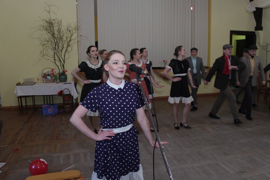 Zespół „Furmani” zabawiał panie w Jaśkowicach Legnickich