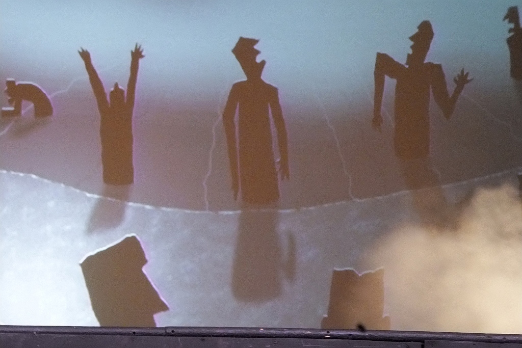 Jedna z „Klechd  sezamowych” na scenie Teatru Modrzejewskiej