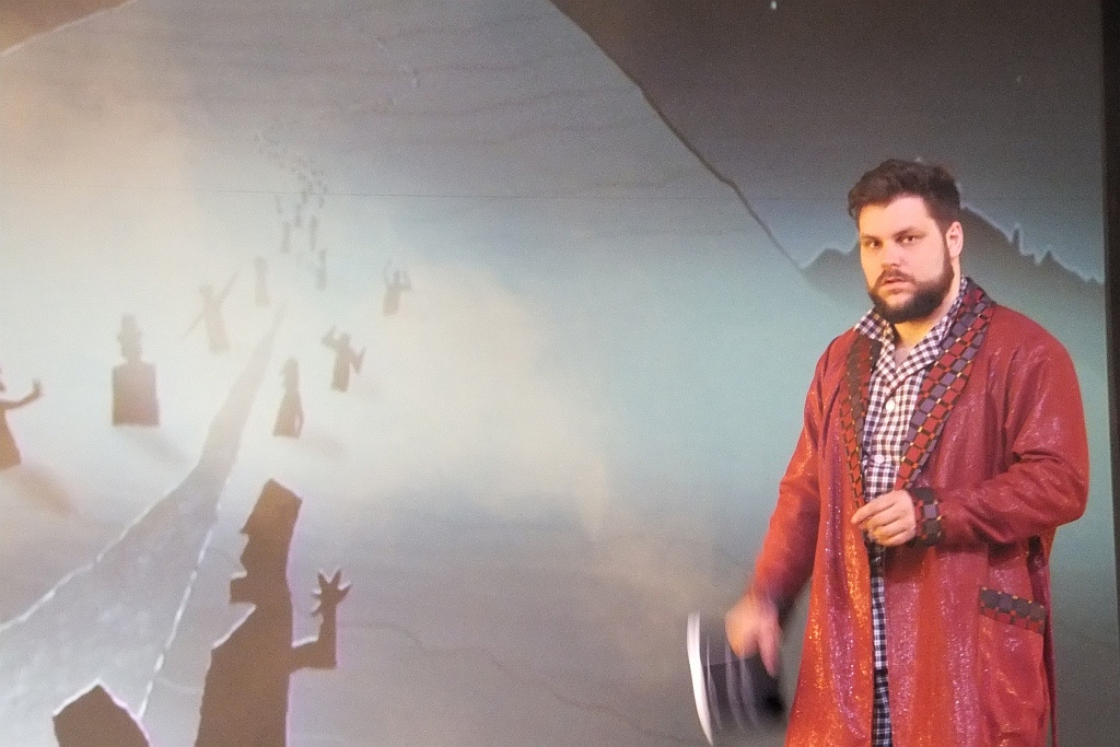Jedna z „Klechd  sezamowych” na scenie Teatru Modrzejewskiej
