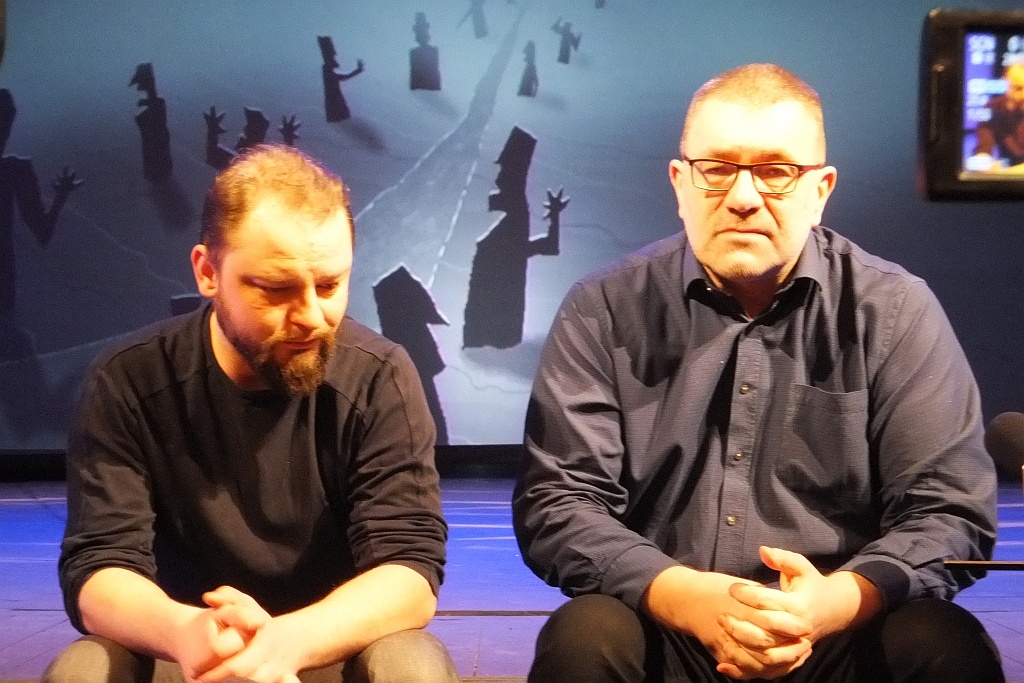 Jedna z „Klechd  sezamowych” na scenie Teatru Modrzejewskiej