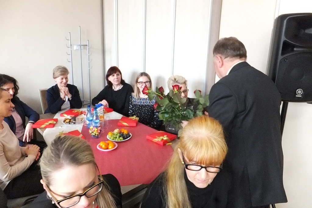 Panie w legnickim starostwie ugoszczone z okazji swojego święta