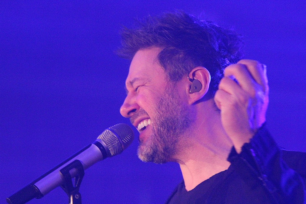 Koncert Andrzeja „Piaska” Piasecznego w hotelu Sękowski