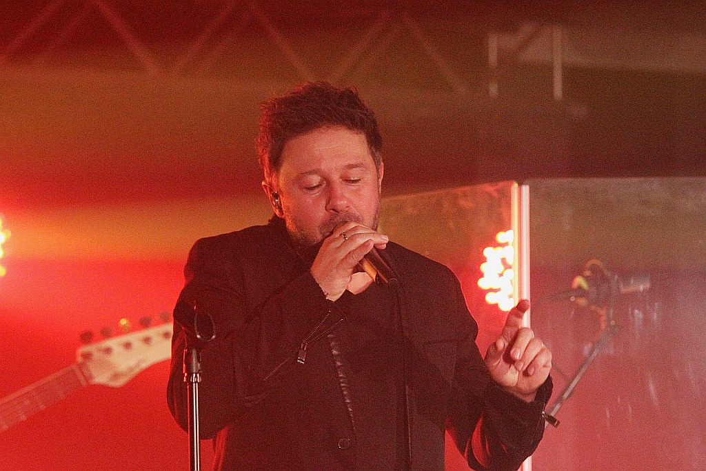 Koncert Andrzeja „Piaska” Piasecznego w hotelu Sękowski
