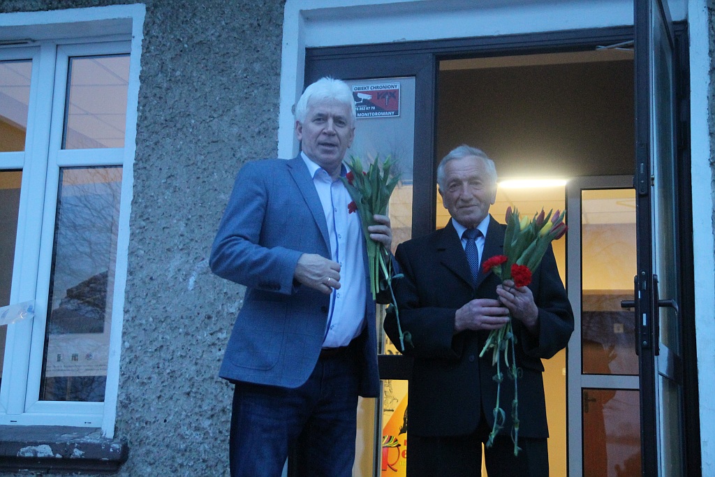 Wójt Tersa po raz dziesiąty sprezentował paniom kabaret
