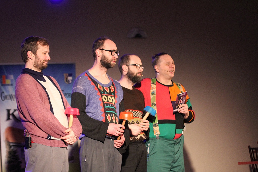 Wójt Tersa po raz dziesiąty sprezentował paniom kabaret