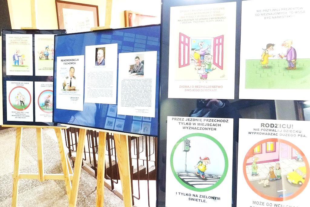 Rysunki edukacyjne Roberta Wierzbickiego w legnickim „ekonomie”