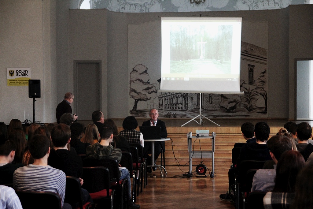 Prof. Krzysztof Szwagrzyk gościem I Liceum Ogólnokształcącego