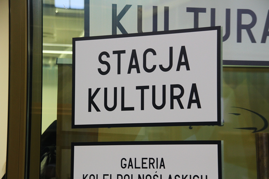 Pierwsza wystawa w Galerii Kolei Dolnośląskich