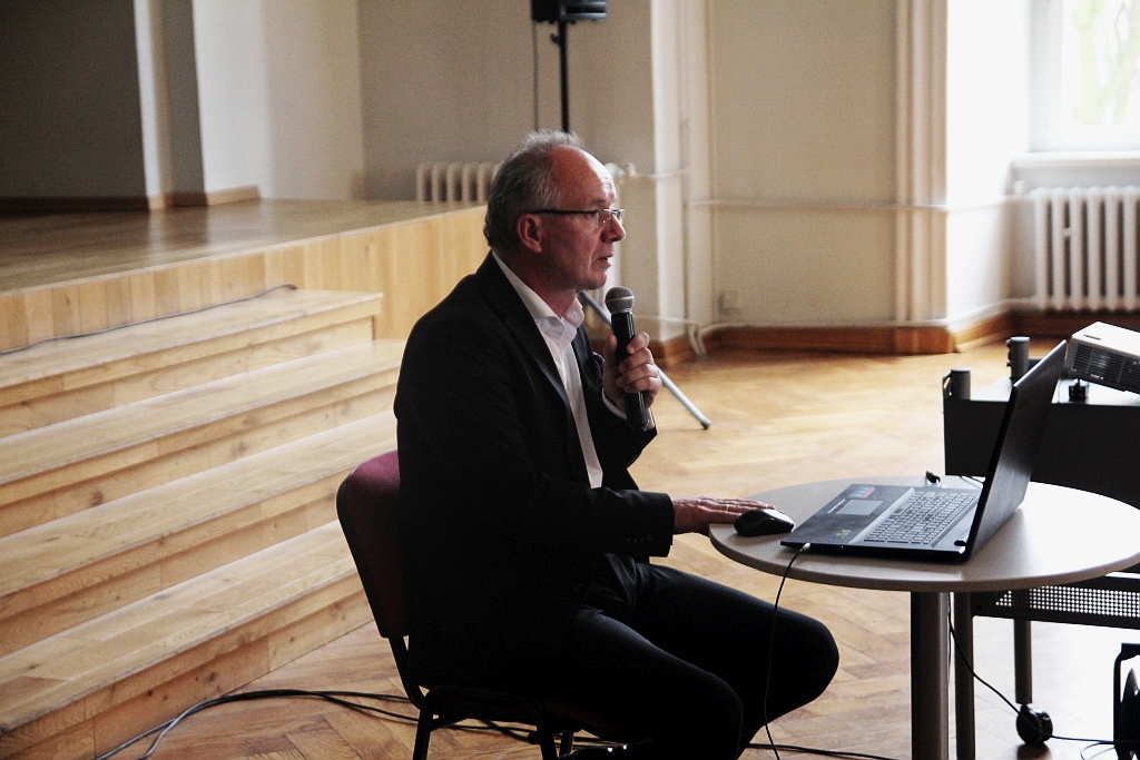 Prof. Krzysztof Szwagrzyk gościem I Liceum Ogólnokształcącego