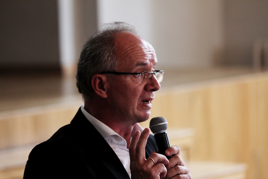 Prof. Krzysztof Szwagrzyk gościem I Liceum Ogólnokształcącego