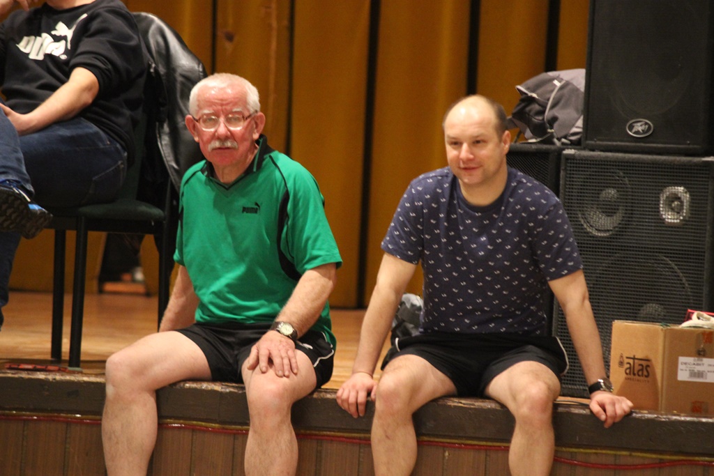 Amatorzy grali w tenisa stołowego w Domu Kultury Atrium