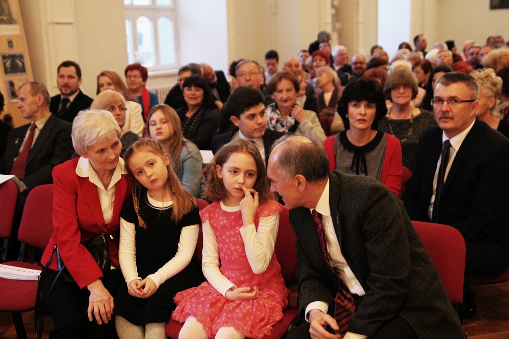 Pełen gwiazd koncert muzyki i poezji patriotycznej