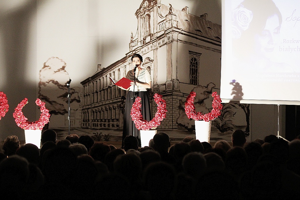 Pełen gwiazd koncert muzyki i poezji patriotycznej