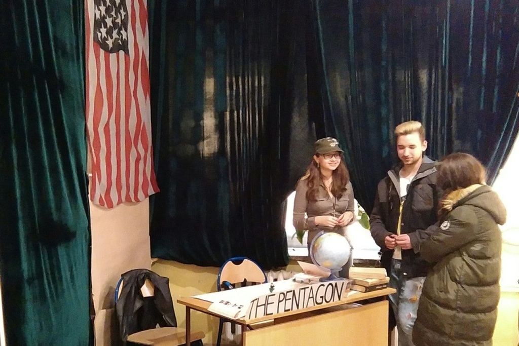 V Liceum Ogólnokształcące gościło u siebie gimnazjalistów