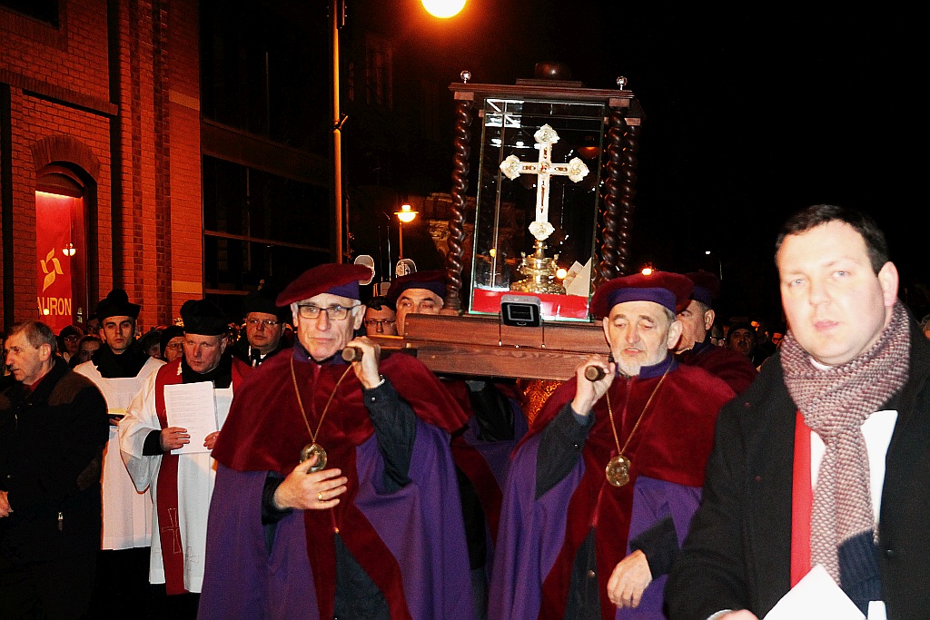 Miejska Droga Krzyżowa ulicami Legnicy