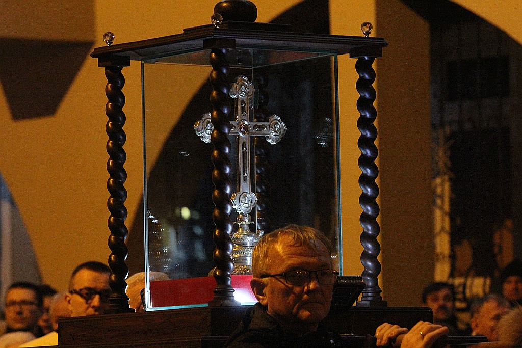 Miejska Droga Krzyżowa ulicami Legnicy