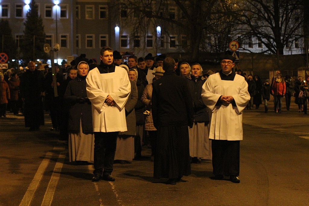 Miejska Droga Krzyżowa ulicami Legnicy
