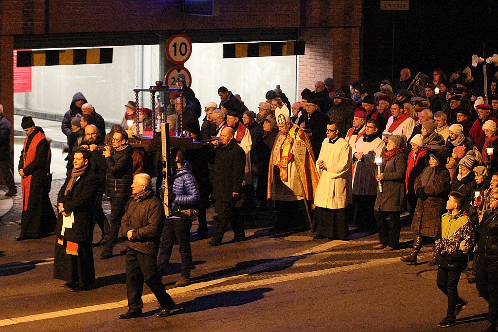 Miejska Droga Krzyżowa ulicami Legnicy