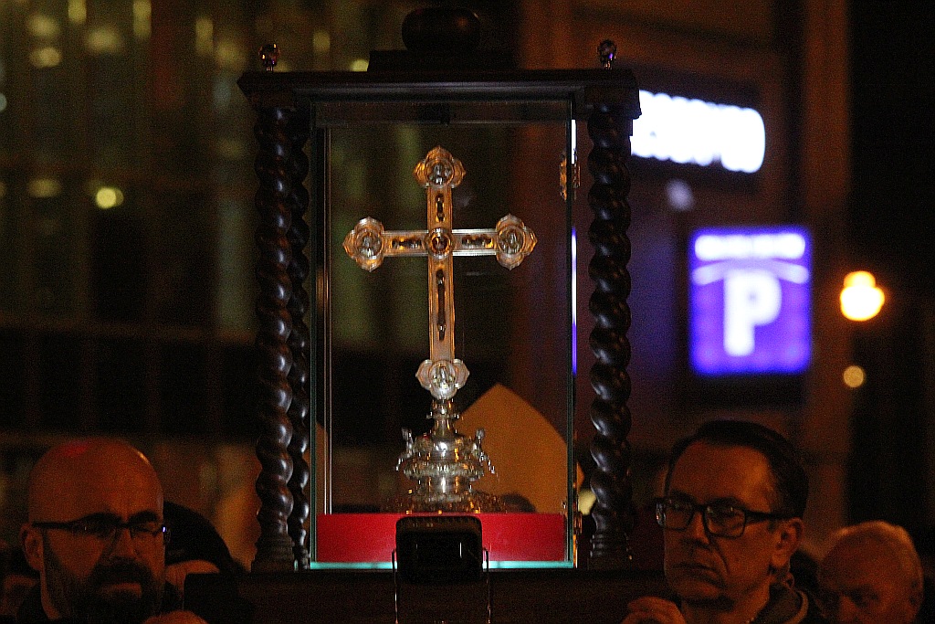 Miejska Droga Krzyżowa ulicami Legnicy