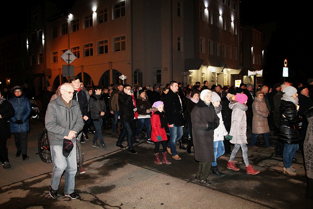 Miejska Droga Krzyżowa ulicami Legnicy