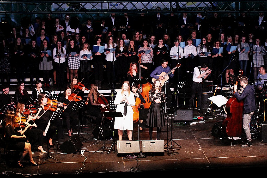 Światowy Dzień Młodzieży. Koncert ROCK AND FIRE oraz oratorium