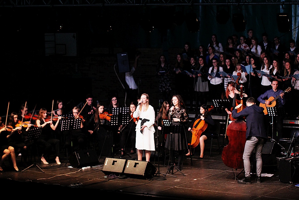 Światowy Dzień Młodzieży. Koncert ROCK AND FIRE oraz oratorium