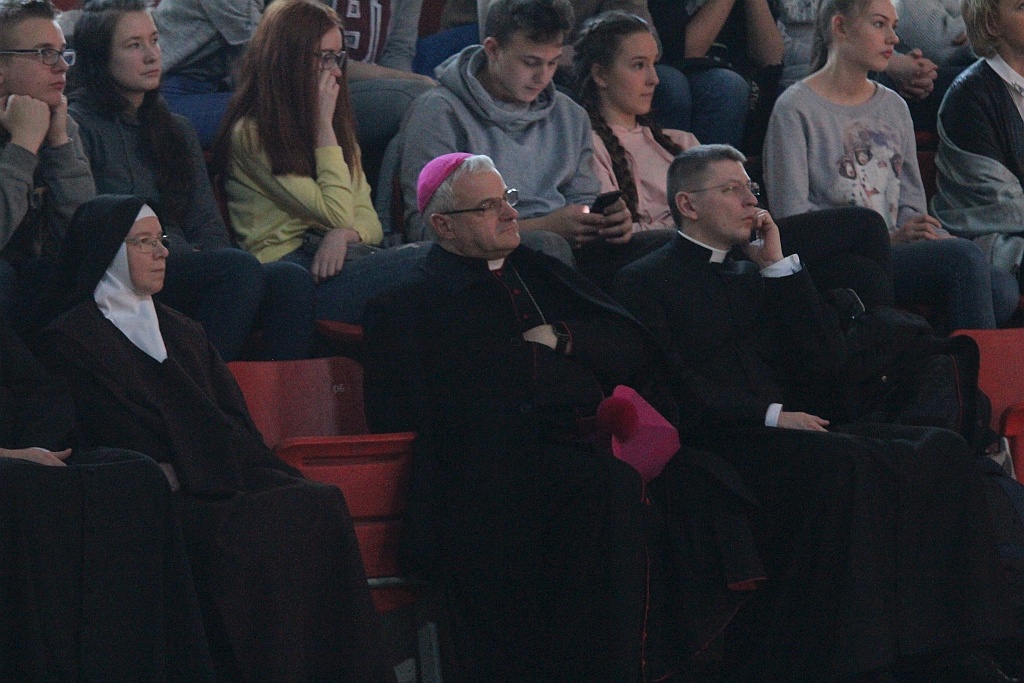 Światowy Dzień Młodzieży. Koncert ROCK AND FIRE oraz oratorium