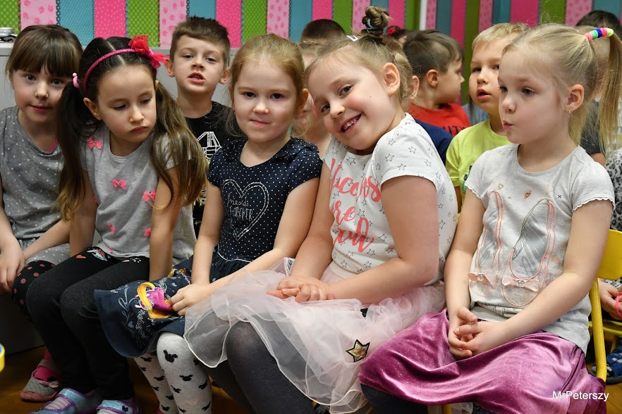 Poeci bawią dzieci. Stokrotkowy Konkurs Recytatorski