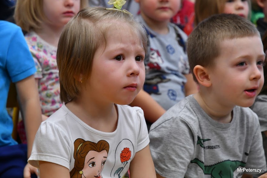 Poeci bawią dzieci. Stokrotkowy Konkurs Recytatorski