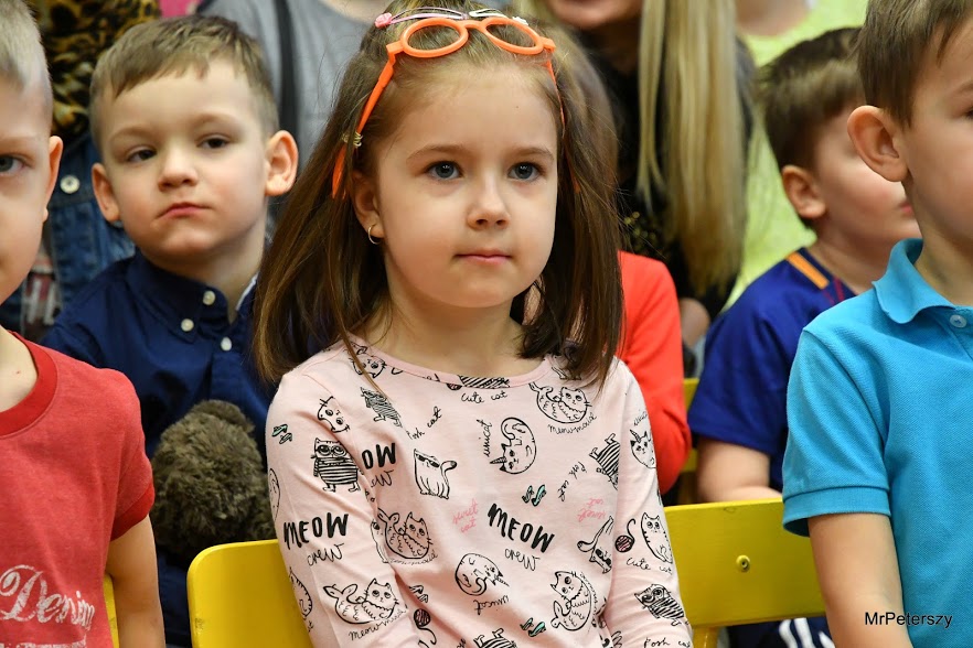 Poeci bawią dzieci. Stokrotkowy Konkurs Recytatorski