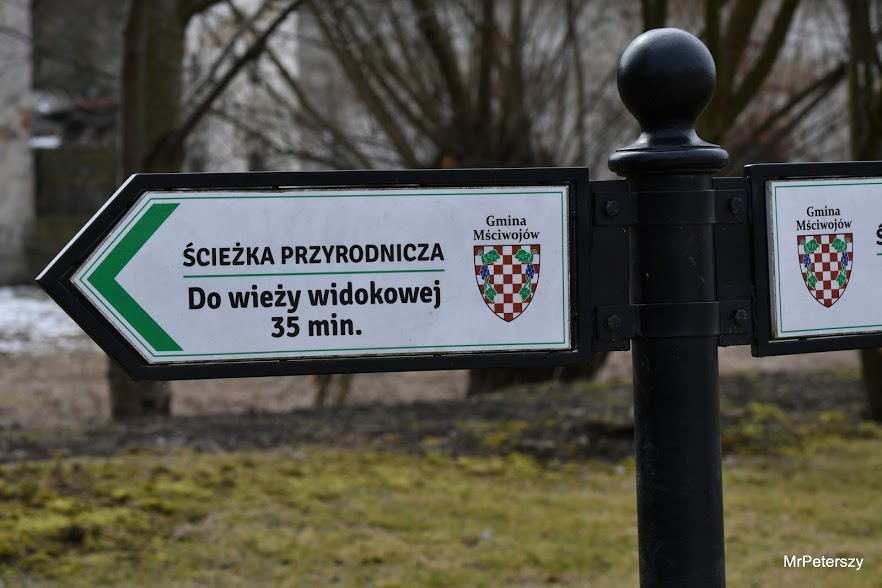 Rajd na powitanie wiosny zorganizowany przez legnicki PTTK