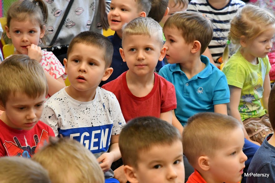 Poeci bawią dzieci. Stokrotkowy Konkurs Recytatorski