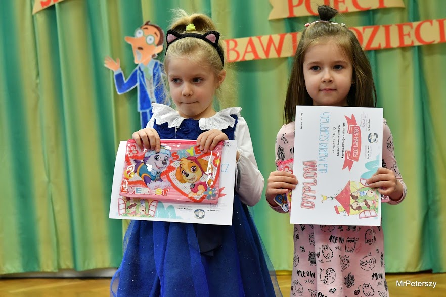 Poeci bawią dzieci. Stokrotkowy Konkurs Recytatorski