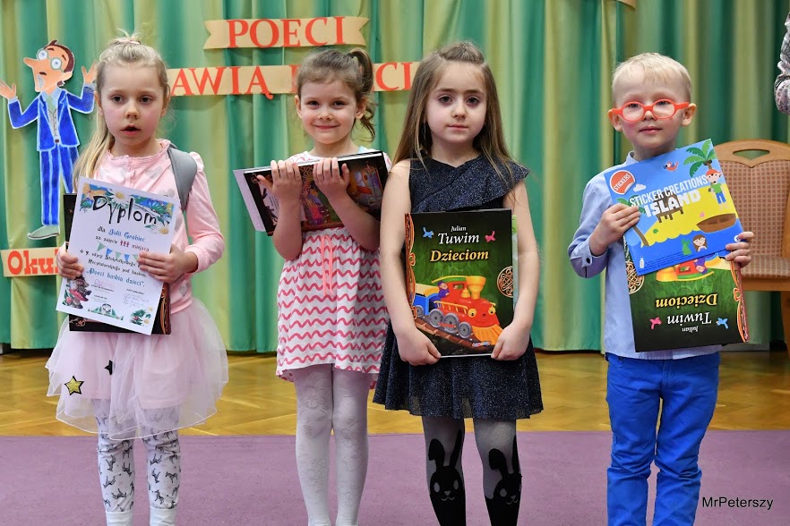 Poeci bawią dzieci. Stokrotkowy Konkurs Recytatorski