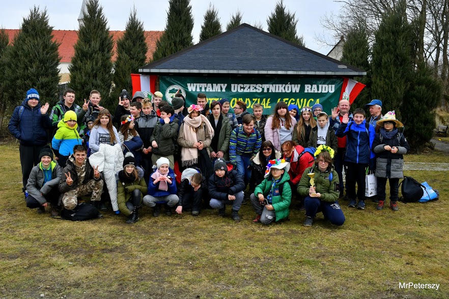Rajd na powitanie wiosny zorganizowany przez legnicki PTTK