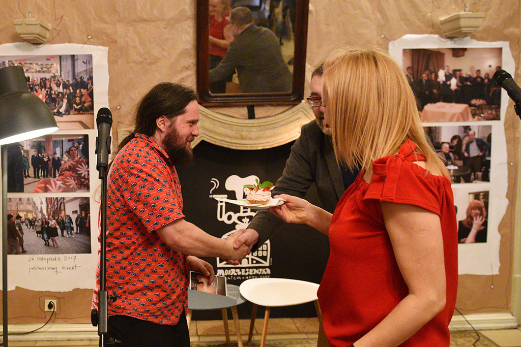 „Wielkie Świętowanie” teatru w obiektywie Karola Budrewicza