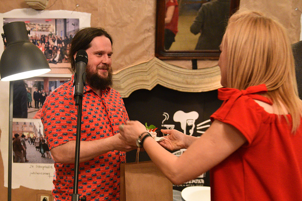 „Wielkie Świętowanie” teatru w obiektywie Karola Budrewicza