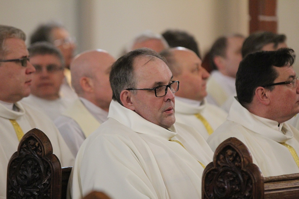 W katedrze ponad 150 księży uczestniczyło we Mszy Krzyżma