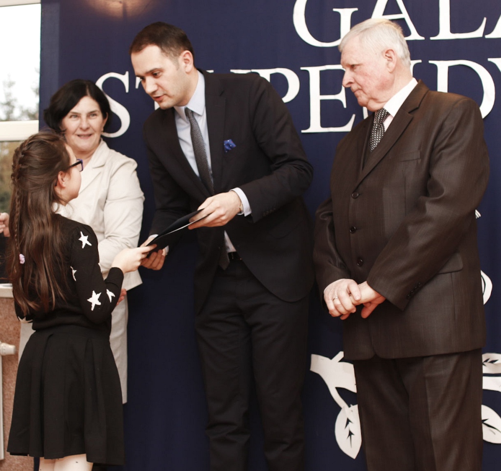 Gala stypendystów z gminy Miłkowice odbyła się w Rzeszotarach