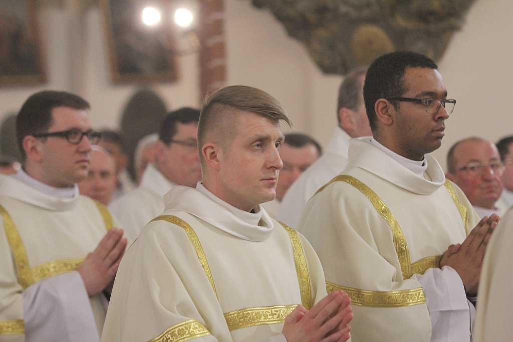 W katedrze ponad 150 księży uczestniczyło we Mszy Krzyżma