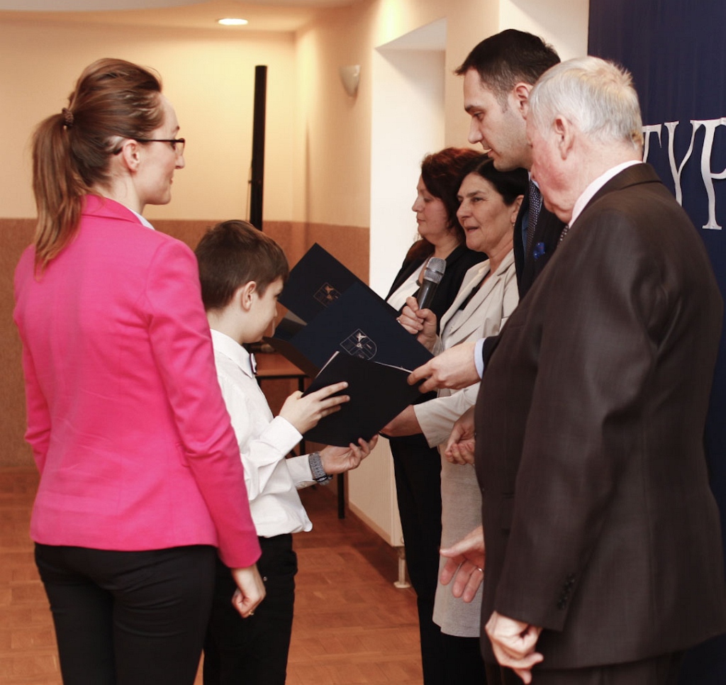 Gala stypendystów z gminy Miłkowice odbyła się w Rzeszotarach